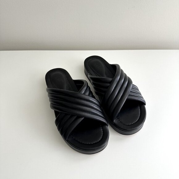 Porte & Paire Shoes - NEW PORTE &amp; PAIRE Black Leather Quilted Criss Cross Slides Sandals Size 38